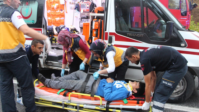 Kocaeli'de trafik kazası: 8 yaralı