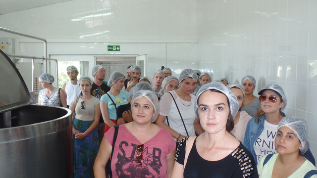 Konuk öğrenciler köy yaşamını inceledi