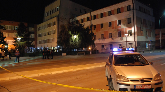 Kosova Meclisi'ne saldırı