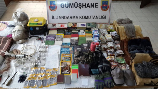 Kürtün'de PKK'lı teröristlere ait depo bulundu