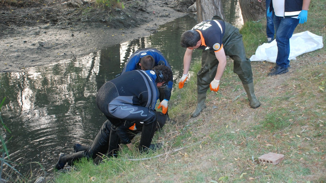 Kütahya'da derede ceset bulundu