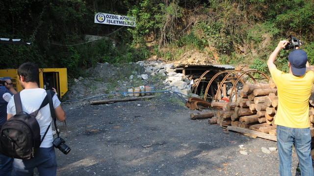 Madende patlatılan dinamitlerin evlerde hasara yol açtığı iddiası