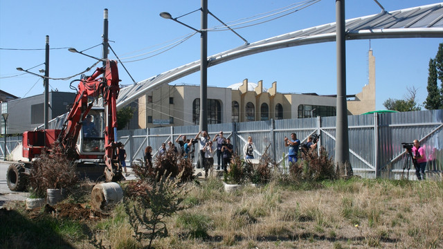 Mitrovica'daki köprü yeniden canlandırılacak