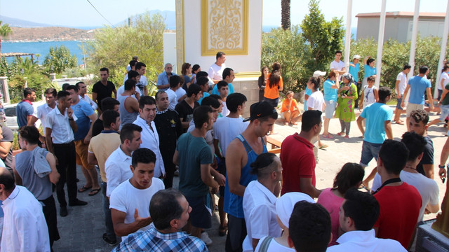 Muğla'da otel çalışanlarından eylem