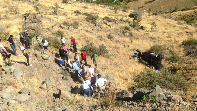 Niğde'de çapa motoru devrildi: 1 ölü, 3 yaralı
