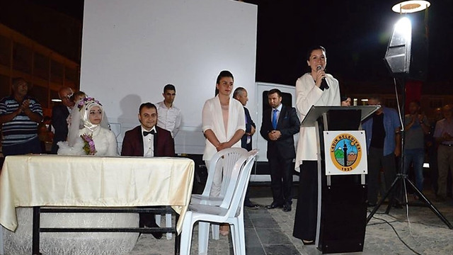 Nikahları demokrasi nöbeti nde kıyıldı