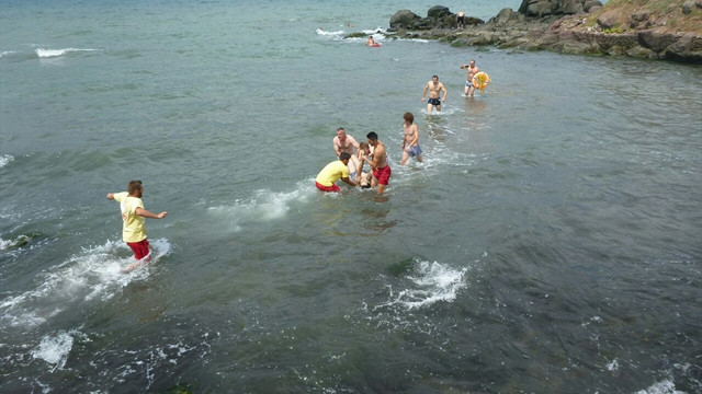 Ordu'da 4 genç boğulma tehlikesi geçirdi