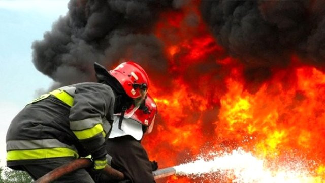 Kartal cezaevinin arkasında yangın çıktı!