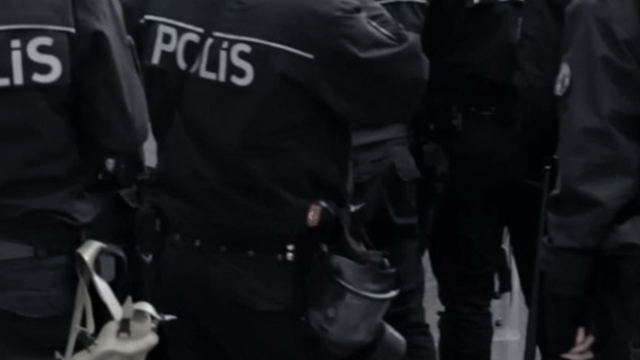Diyarbakır ve Siirt’te 34 polis firar etti!