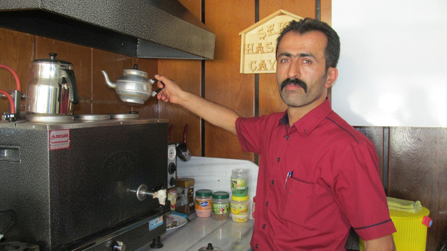 Polis, asker ve şehit yakınlarına ücretsiz ikram