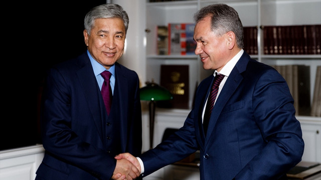 Rusya Savunma Bakanı Şoygu Kazakistan'da