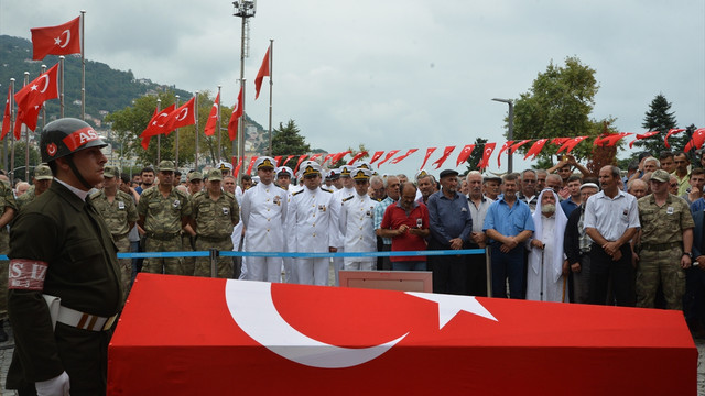 Sahil güvenlik teknesinin alabora olması