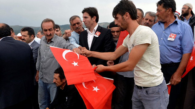 Şehit Yaşar son yolculuğuna uğurlandı