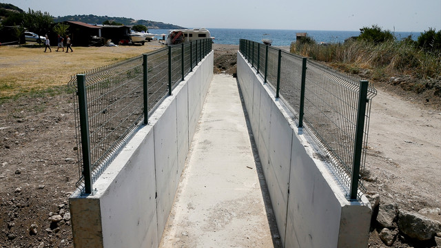 Sit alanına beton kanal yapıldı iddiası