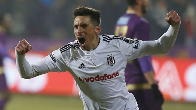 Beşiktaşta Jose Sosa affedildi!