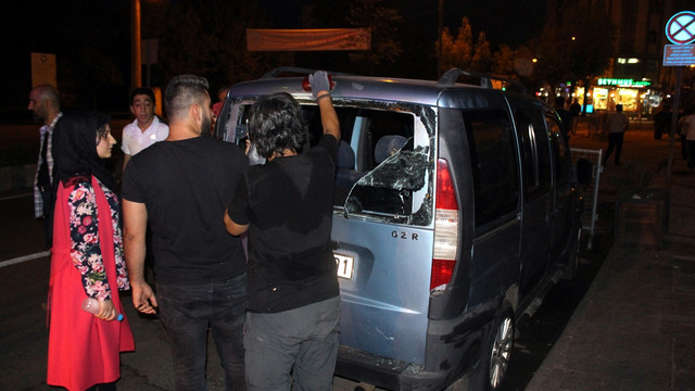 Sur'da şüpheli kamyonet kontrollü şekilde patlatıldı