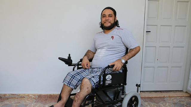 Suriyeli Ahmetin akülü araç sevinci