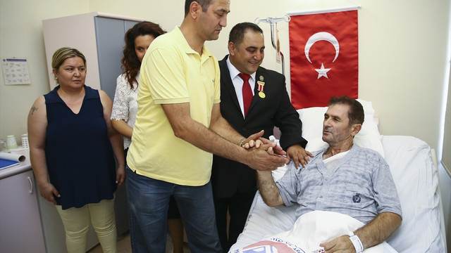 Türkiye Şehit Aileleri ve Gaziler Vakfından yaralılara ziyaret