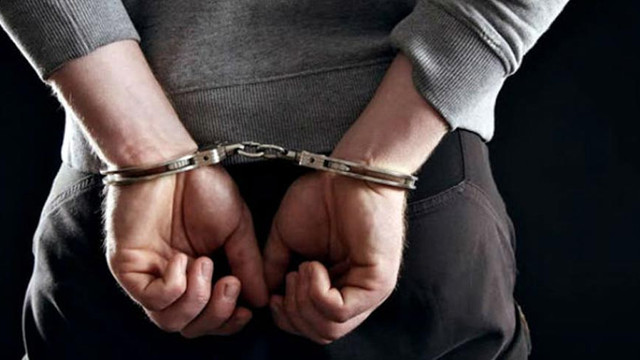 35 gazeteci hakkında yakalama kararı çıkartıldı