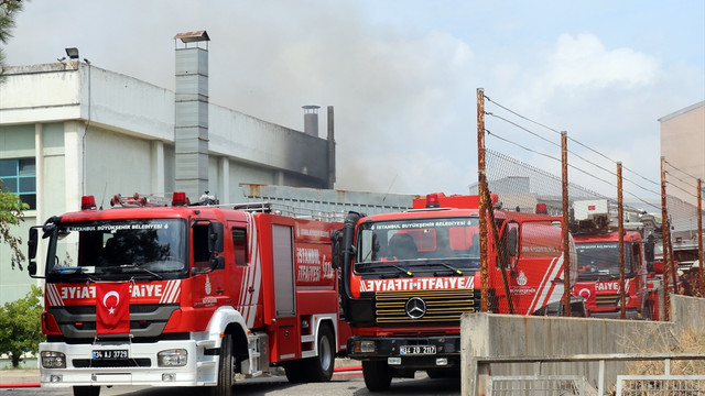 Tuzla Deri Sanayi Bölgesi'nde yangın