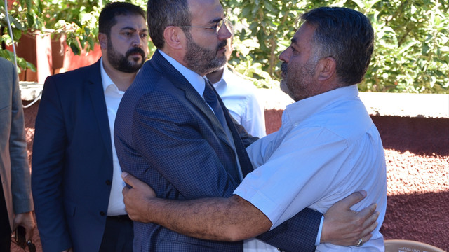 Ünal'dan şehit ailelerine ziyaret
