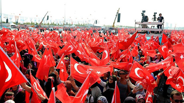 Yenikapıya gelen Alman gazeteciden Almanyaya büyük tepki!