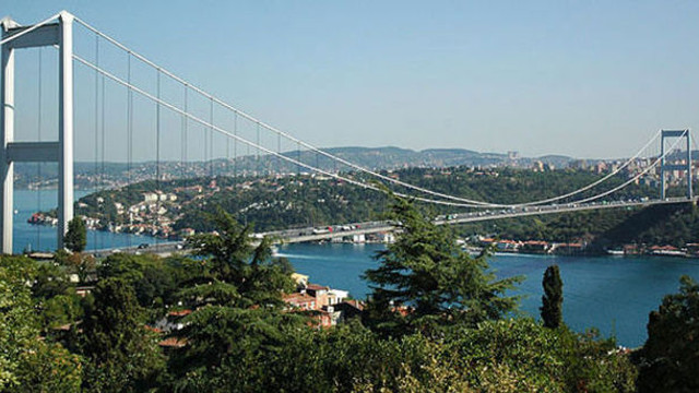 15 Temmuz Şehitler Köprüsünde intihar girişimi yaşandı