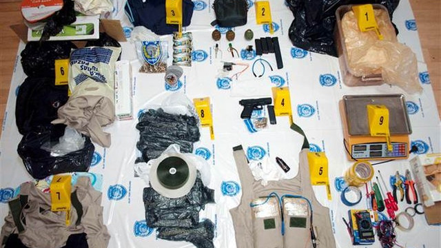 Eylem hazırlığındaki 3 canlı bomba yakalandı!