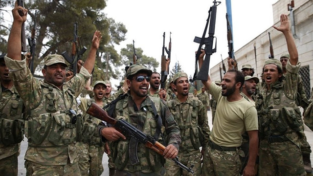 Azez- Cerablus hatı birleşti! IŞİD Türkiye sınırından tamamen temizlendi