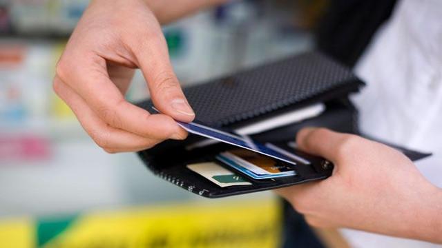 Cep telefonlarına 6 markete 4 taksit geliyor