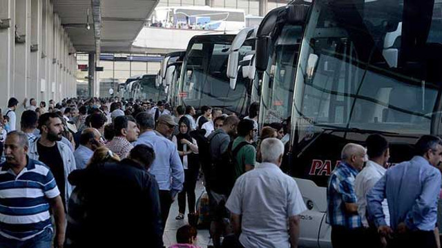 Bayram için otobüs biletleri tükendi