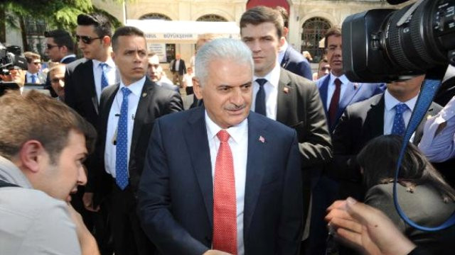 Cuma namazı sonrası Başbakan Yıldırım imzasız ihbar konusu hakkında açıklama yaptı