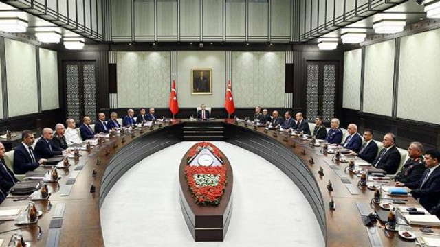 Cumhurbaşkanı Erdoğan başkanlığında yapılan Milli Güvenlik Kurulundan OHAL uzatılsın önerisi çıktı