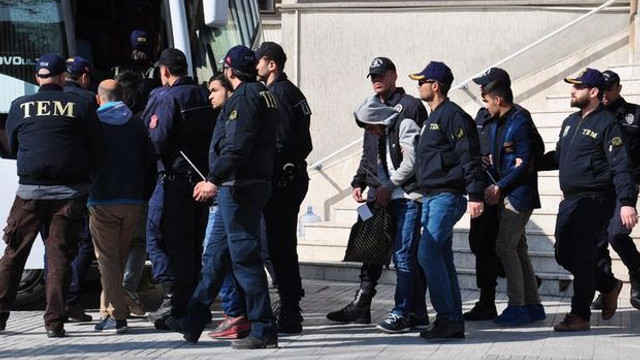 Gözaltı kararı verilen 34 öğretmenden 23ü Denizlide gözaltına alındı