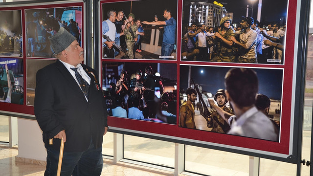 AA Objektifinden FETÖ'nün Darbe Girişimi Fotoğraf Sergisi