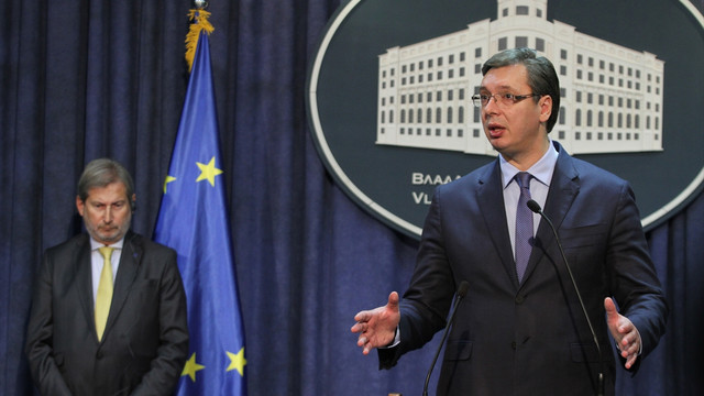 AB Komiseri Hahn Sırbistan'da