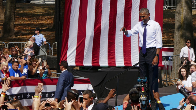 Obama'dan Clinton'a açık destek
