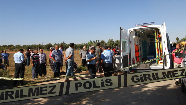 Adana'da kamyon motosiklete çarptı: 2 ölü