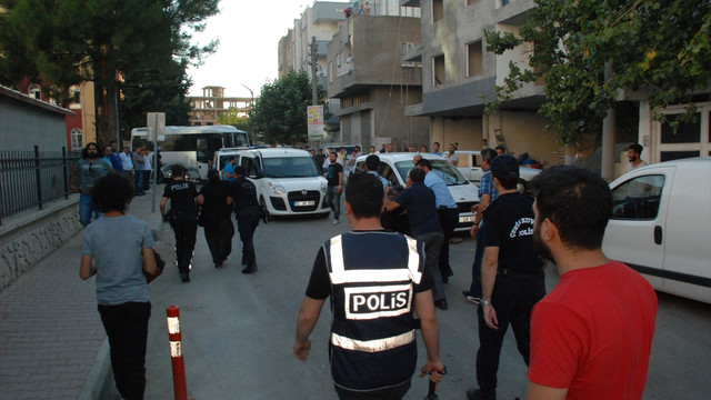 Adıyaman Adliyesi önünde kavga: 4 yaralı