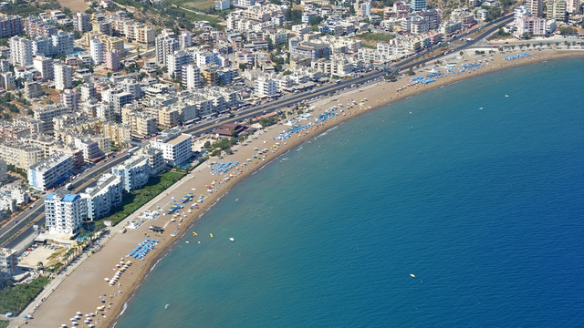 Akdeniz'de deniz kirliliğine havadan denetim