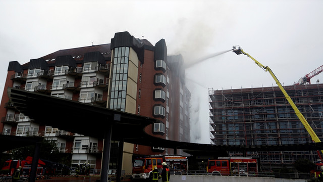 Almanya'da hastane yangını: 2 ölü