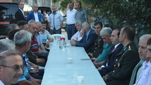 Amasya Valisi Işık, şehit ailesini ziyaret etti