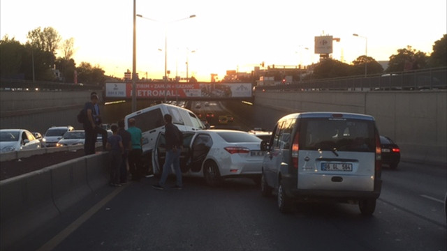 Ankara'da trafik kazası: 5 yaralı