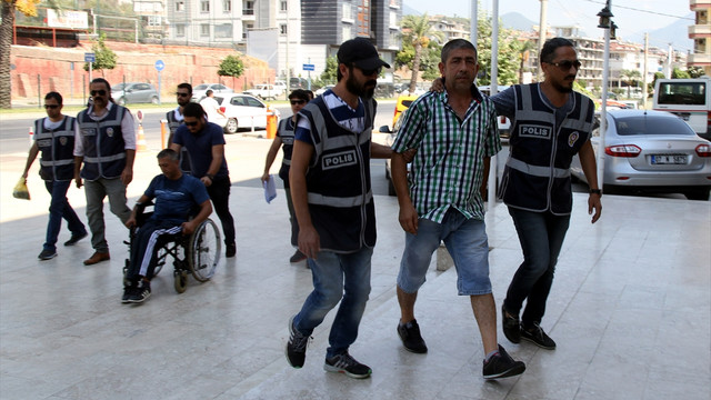 Antalya'da silahlı saldırı: 2 yaralı