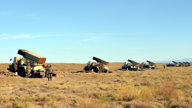 Azerbaycan ordusu tatbikat yaptı