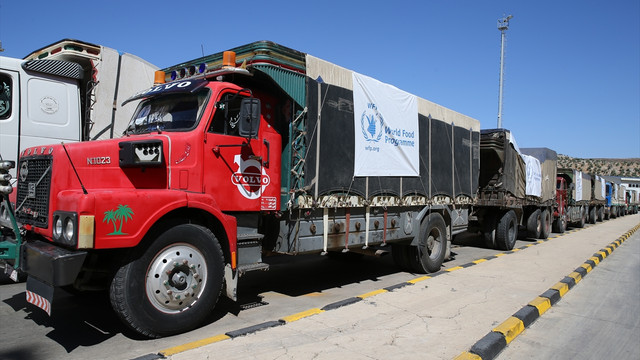Birleşmiş Milletlerin 14 yardım tırı İdlibe hareket etti