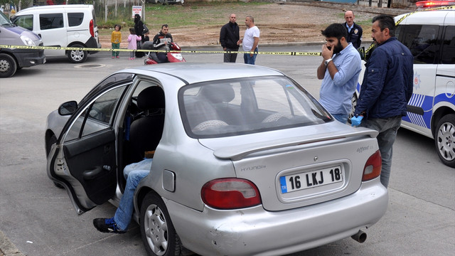 Bursa'da otomobilde erkek cesedi bulundu