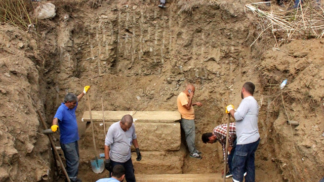 Çanakkale'de 3 lahit bulundu