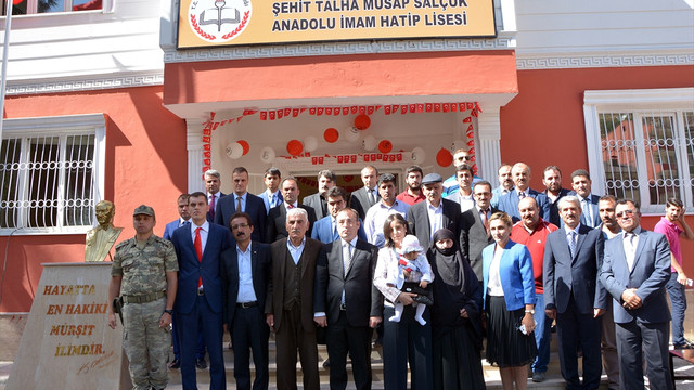 Çatak’daki okula şehidin ismi verildi