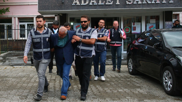 Çobanlık parasını cami avlusunda çaldılar